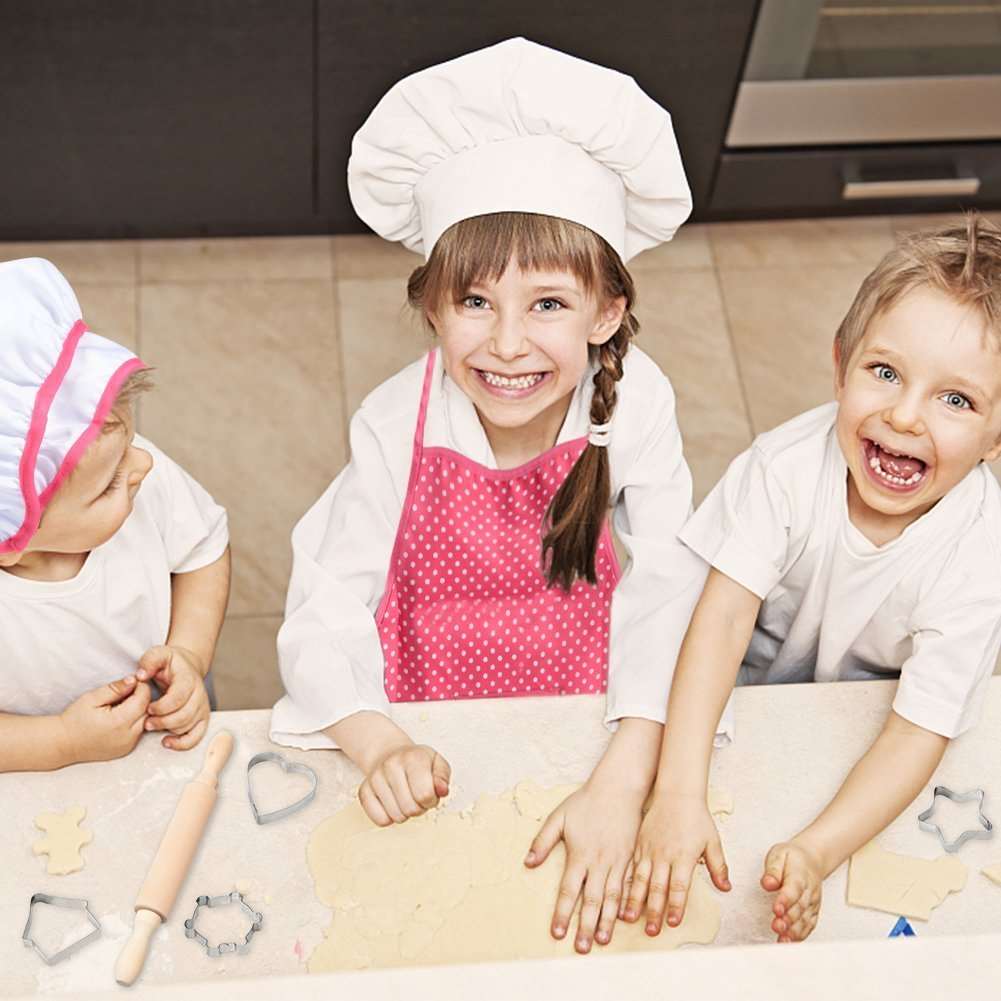 Children's apron and cooking/baking tools Kitchenile